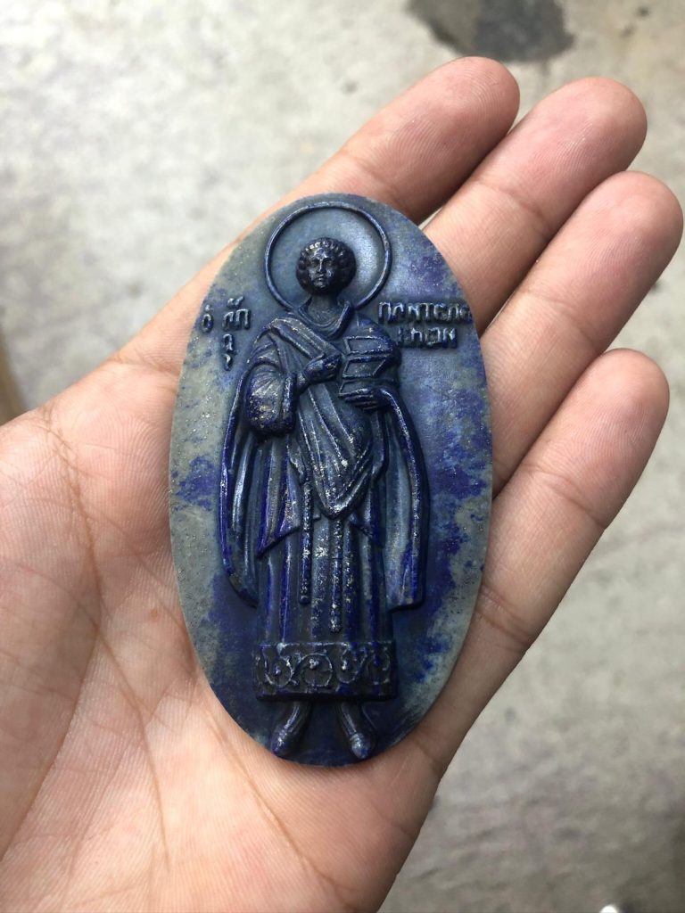 Custom Virgin Mary Lapis Lazuli Medallion: Personalized 3D Engraved Gemstone
