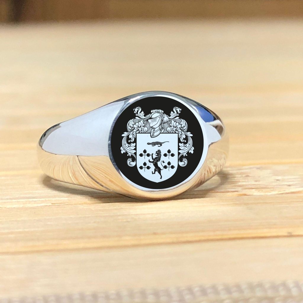 Custom Family Crest Signet Ring: Engraved Sterling Silver Heritage Jewelry