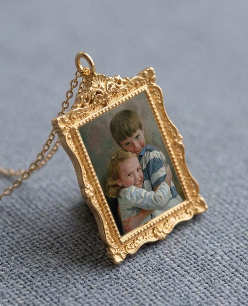 Family Portrait Art Frame Necklace, Portrait Necklace, Personal Photo Jewelry,